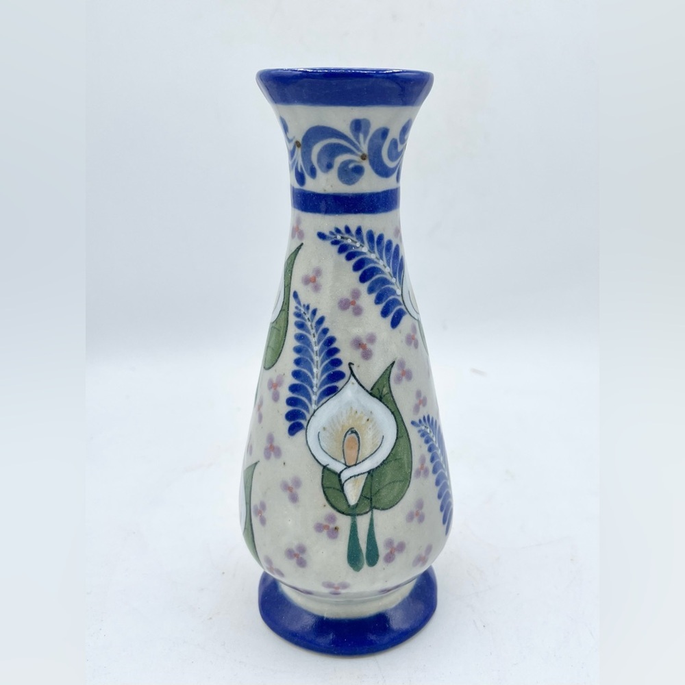 Beautiful Hand Painted Vase 6.75” Lillies Flowers Multicoloured EUC